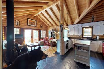 Log Cabin for 4 People in Moosehead Lake, Maine, Photo 1