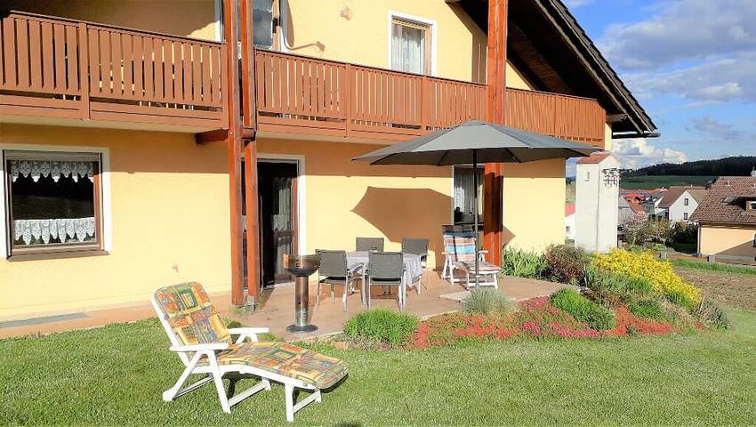 Ferienwohnung für 5 Personen, mit Balkon/Terrasse und Balkon sowie Garten in Naturpark Oberpfälzer Wald - 2