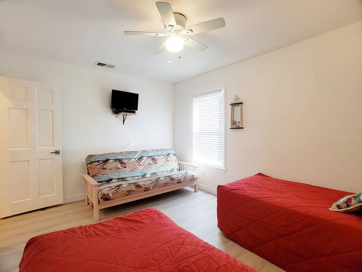 Vacation rental for 6 people, with pool and balcony in Corolla