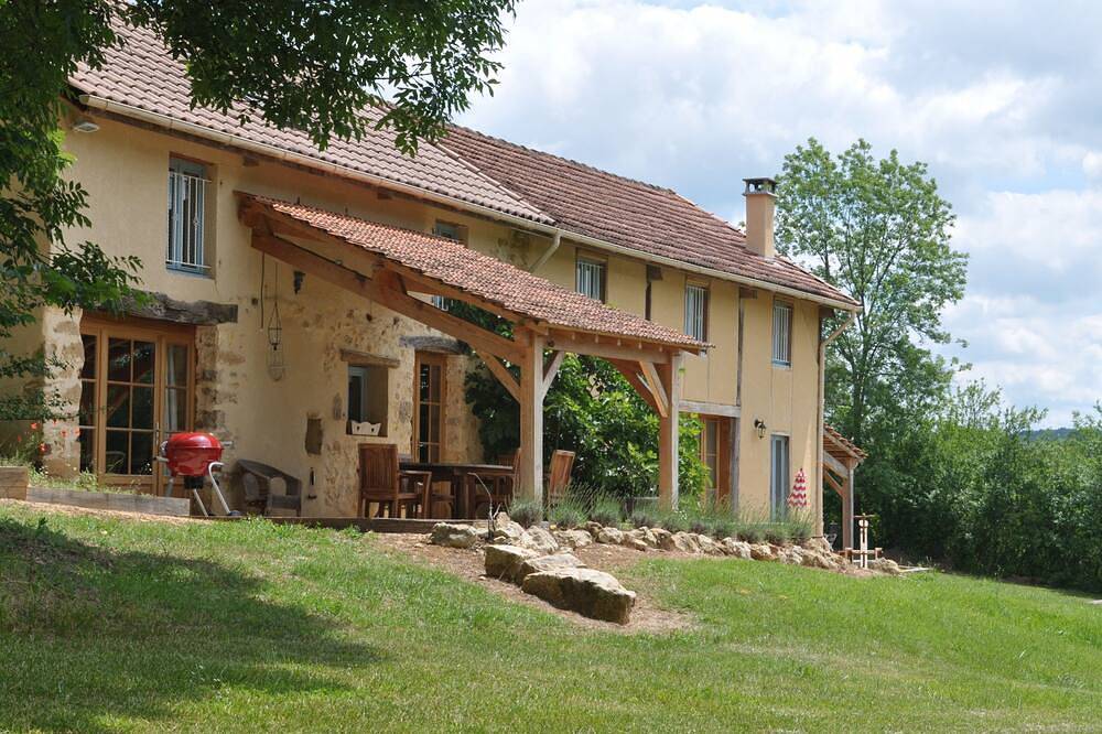 Dordogne exclusive 5 bed gite | Heated pool 4acres near Sarlat Domme | Sleeps 10 in Saint-Pompont, Périgord Noir