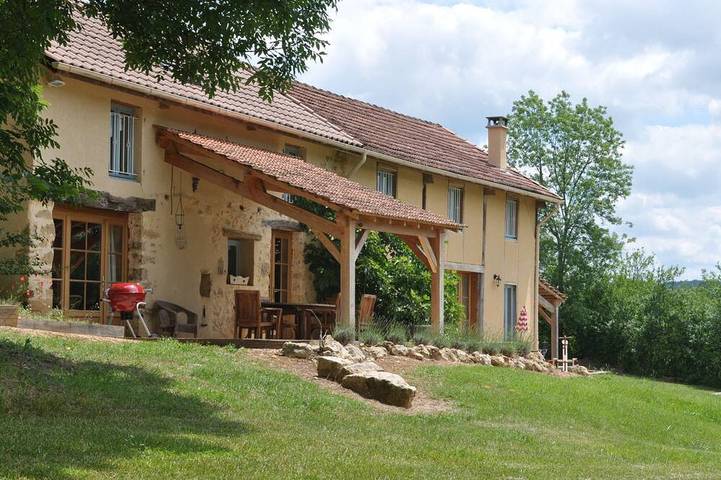 Location de vacances pour 10 personnes, avec jacuzzi et jardin à Saint-Pompont