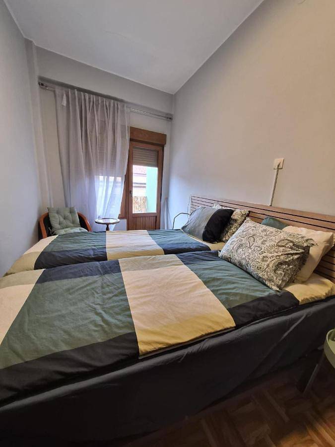 Ferienwohnung für 5 Personen, mit Balkon - 1