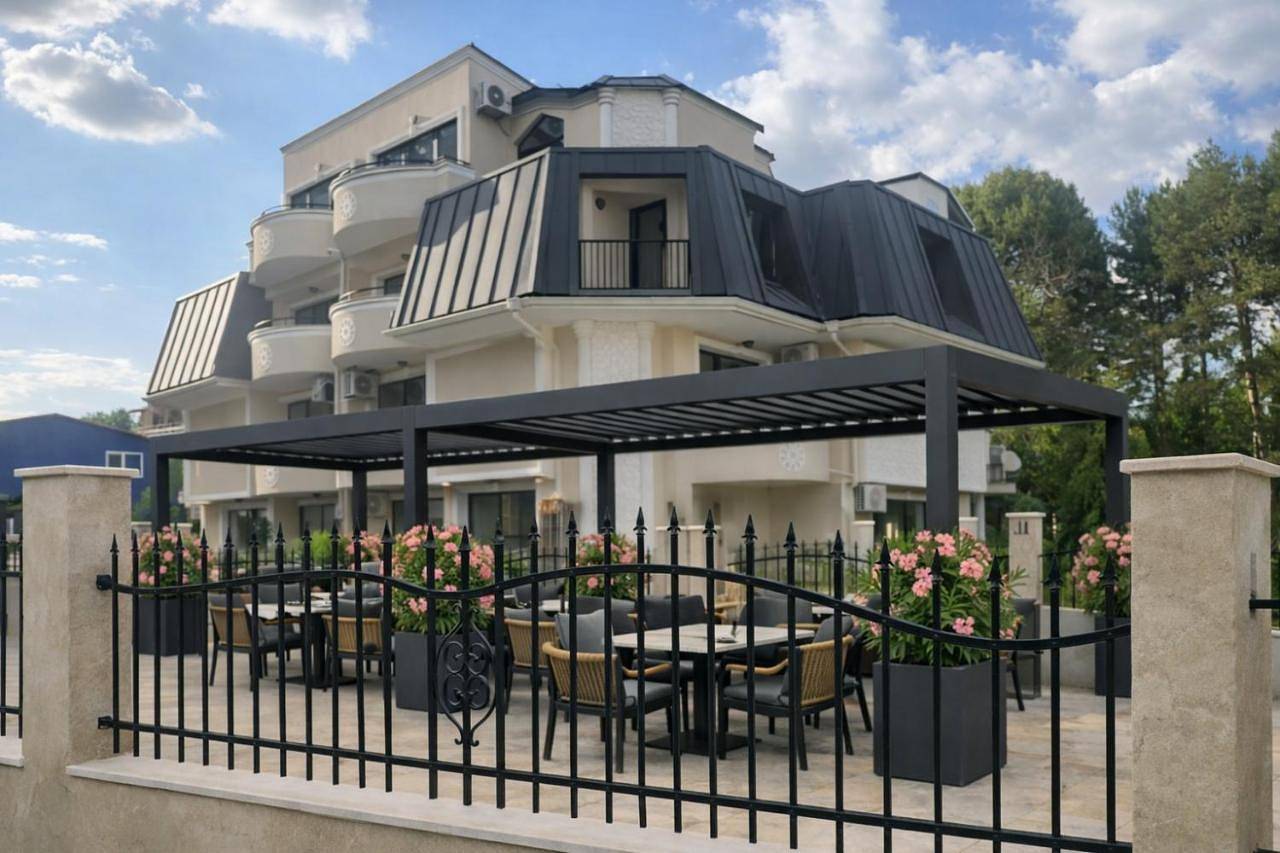 Raya Boutique in Slantchev Briag, Bourgas (oblast)