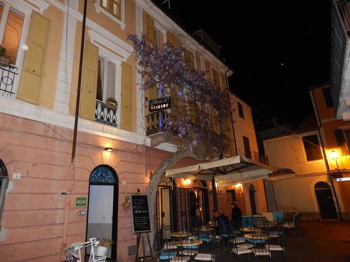 Hôtel pour 3 personnes, avec Terrasse à Noli - 4