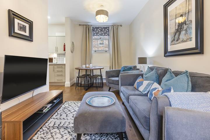 Glamping for 4 people, with pets in York