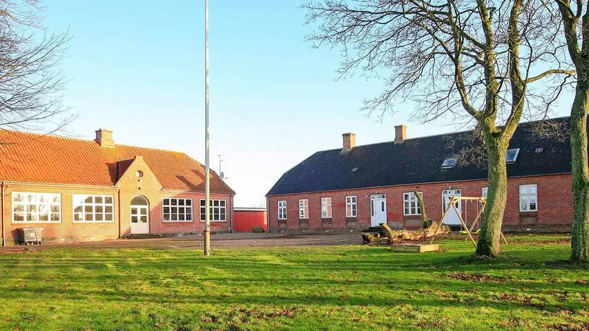 Ferienhaus für 27 Personen, mit Whirlpool und Terrasse sowie Sauna, mit Haustier - 1