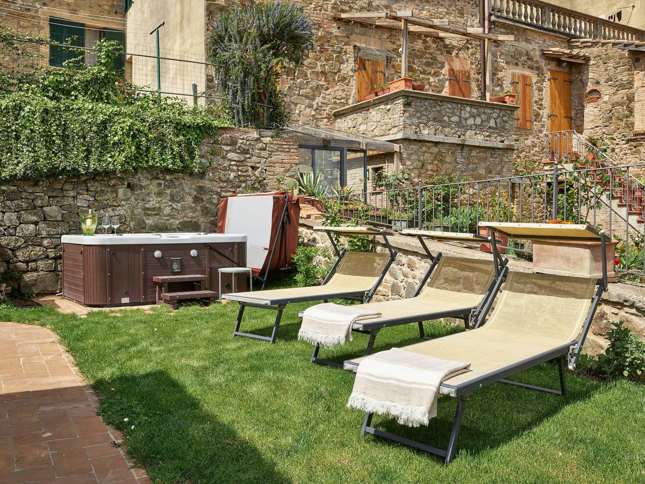 Casa con hot tub e bagno turco a Montalcino in Montalcino, Val d’Orcia