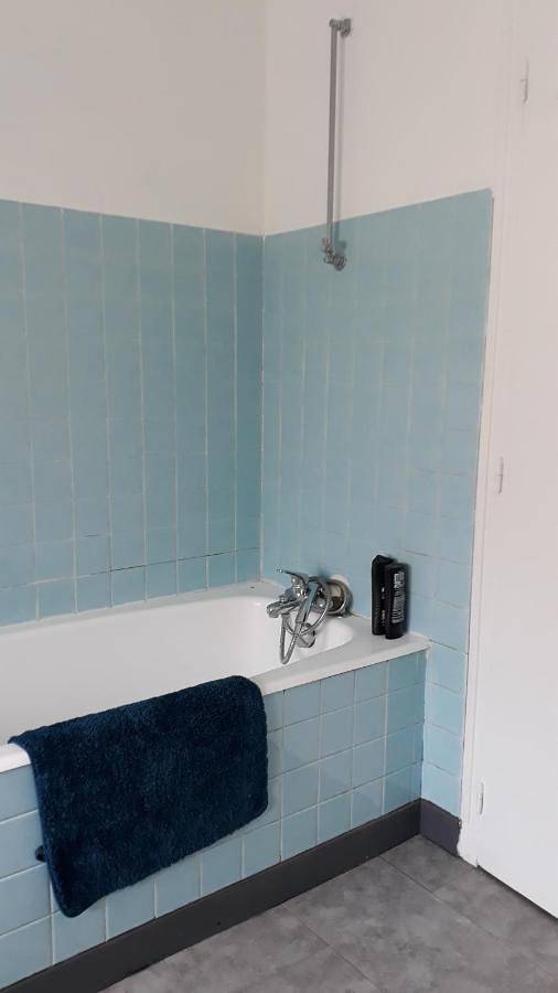 Gîte pour 2 personnes, avec jardin, animaux acceptés à Éguzon-Chantôme - 2