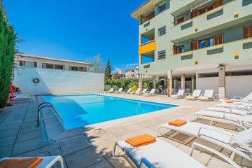 Apartment in Playa del Port de Pollença, Pollença für 4 