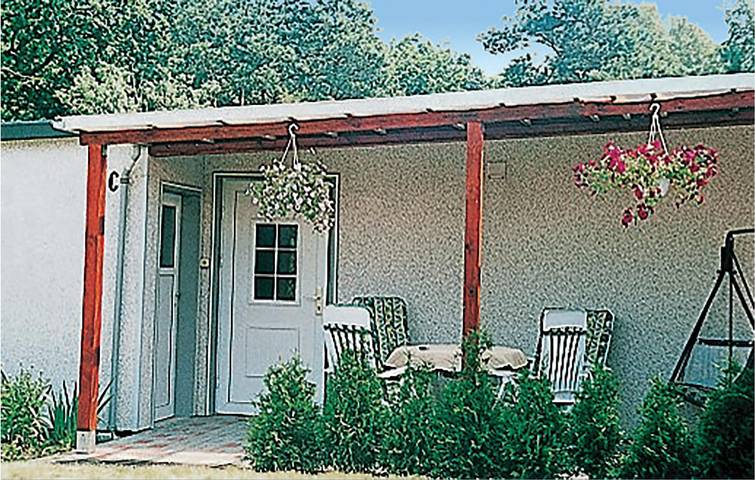 Ferienhaus für 3 Personen, mit Terrasse und Garten - 1