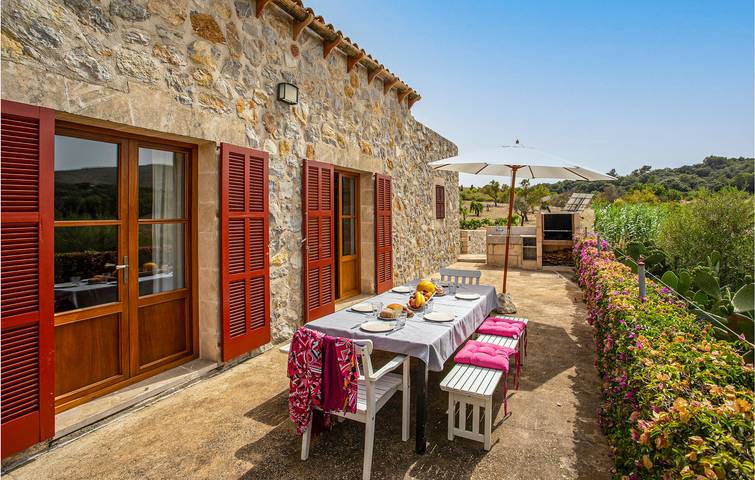 170 Quadratmeter Wohnung: Pool, Terrasse, Küche, Internet & Grill in Artà, Mallorca Osten