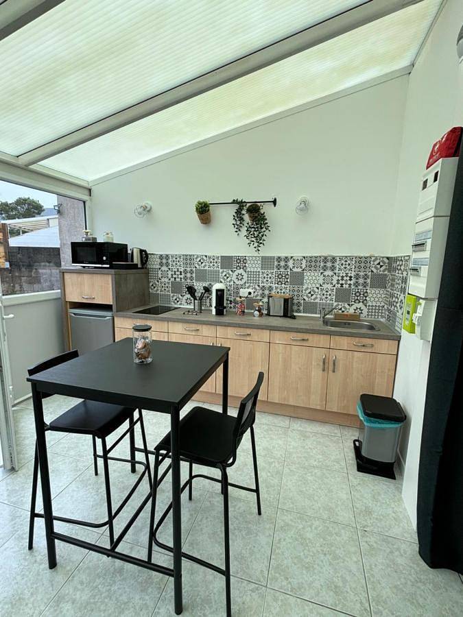 Appartement entier, One-Bedroom Apartment in Picauville, Côte de la Déroute