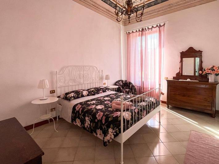 Vakantiehuis voor 6 personen, with Balkon and Terras as well as Tuin and Uitzicht in Pisa