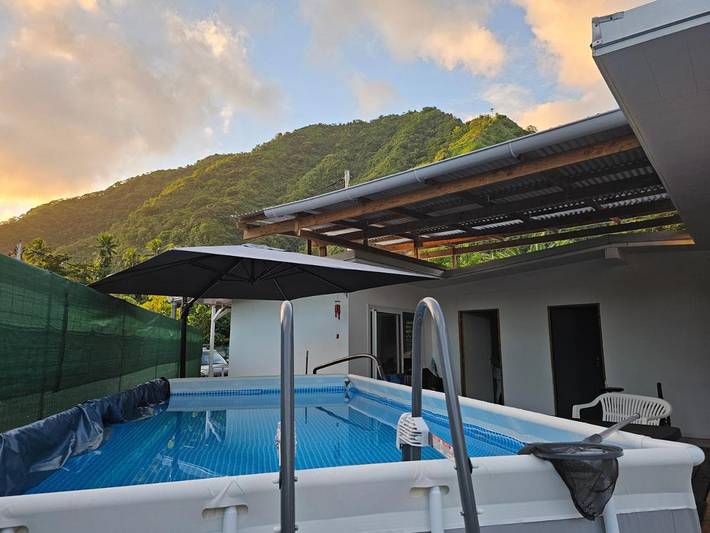 Location de vacances pour 9 personnes, avec jardin ainsi que piscine et vue dans Teahupo'o - 4