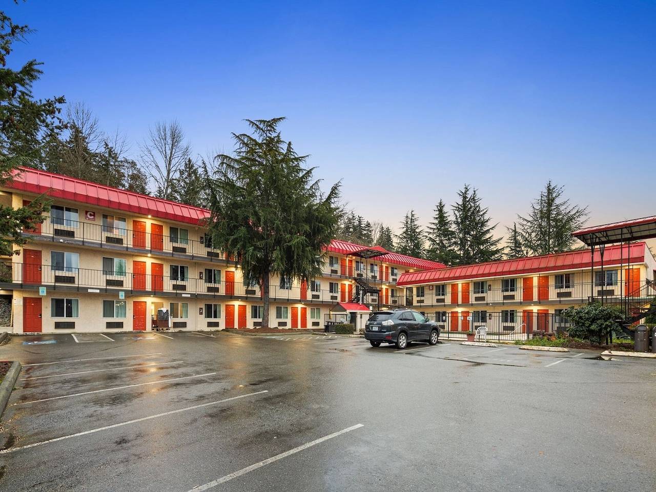 Geheel appartement, Queen Bed |Renton Wa in Renton, Lake Washington