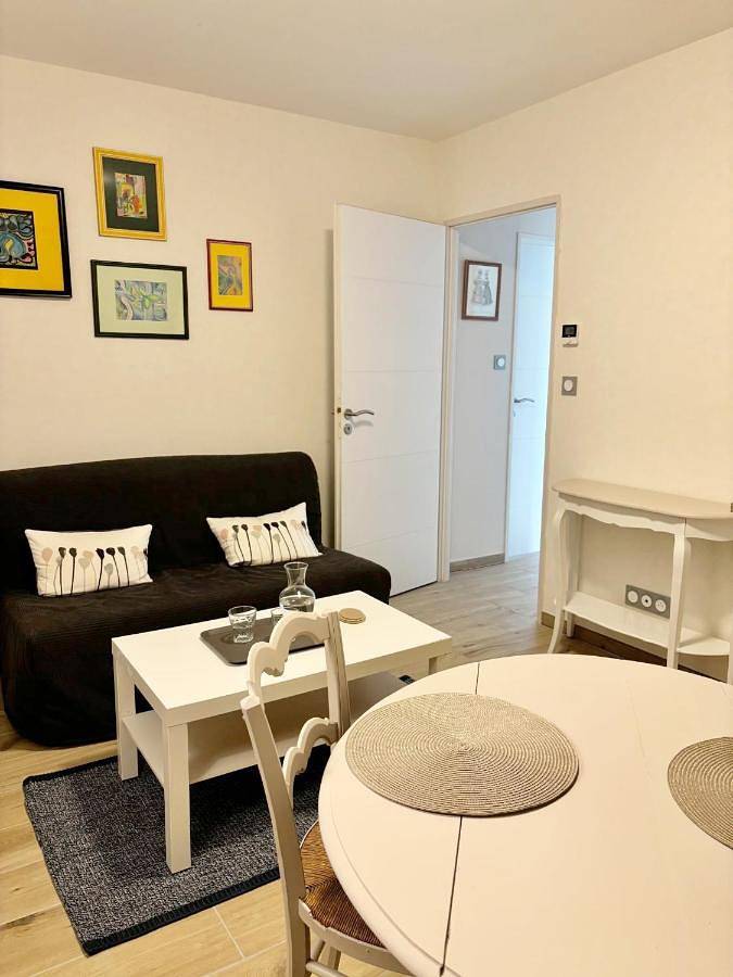 Chambre d’hôte pour 4 personnes, avec vue et jardin