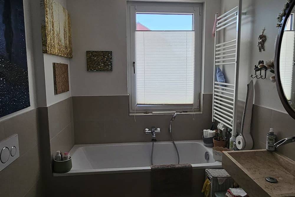 Appartamento intero, Charming artist's home with a special atmosphere, in a luxury complex. in Francoforte, Hesse del Sur