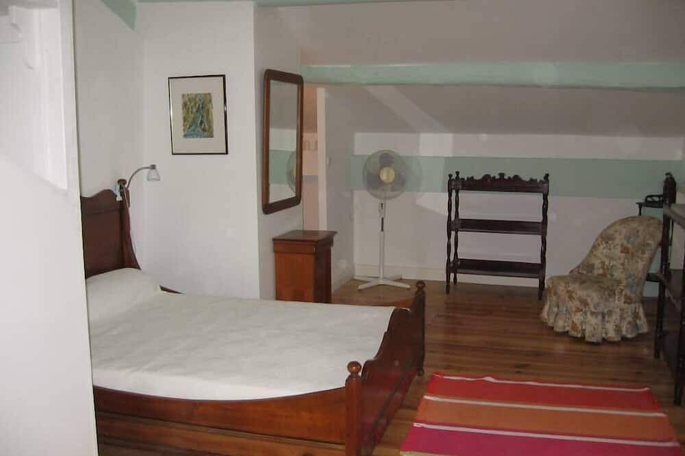 Apartamento entero, Apartamento en una granja provenzal en Avignon in Aviñón, Vaucluse