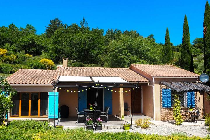 Gîte pour 6 personnes, avec piscine - 1