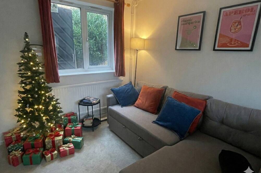 Spacious 1 Bed House by Station and River in Cambridge, Cambridgeshire