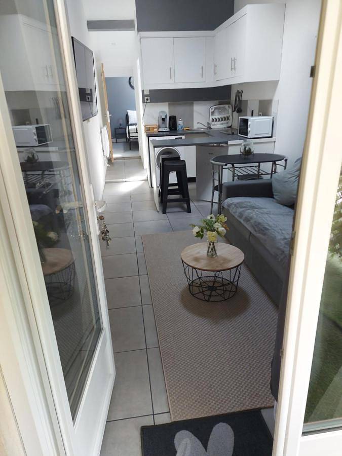 Gîte pour 4 personnes, avec terrasse à Ecquevilly