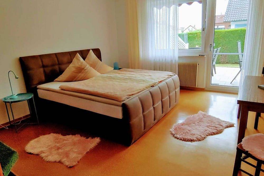 Ganze Wohnung, Ferienwohnung Rita (90qm) gut ausgestatteter Küche in Margetshöchheim, Fränkisches Weinland