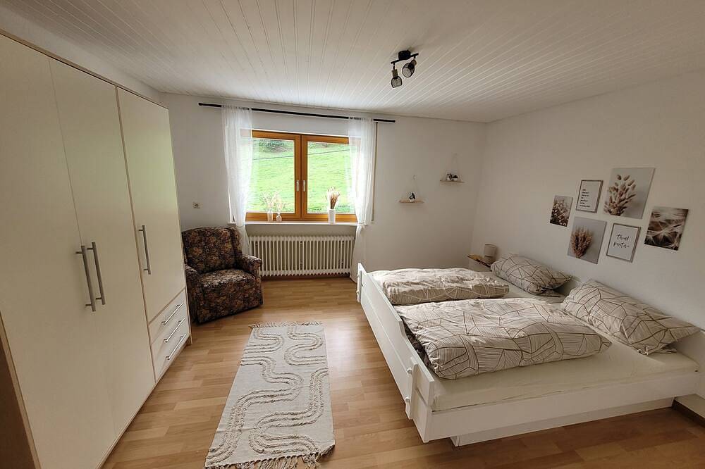 Ganze Wohnung, Ferienwohnung Kreutz im schönen Simonswäldertal-mit Blick auf die Forellenteiche in Simonswald, Südschwarzwald