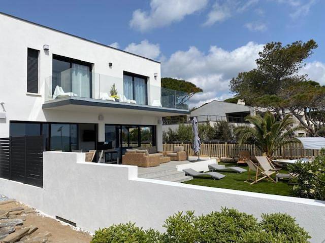 Villa pour 9 personnes, avec vue ainsi que jardin et piscine à Cavalaire-sur-Mer - 3