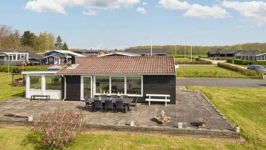Ferienhaus für 8 Personen, mit Garten