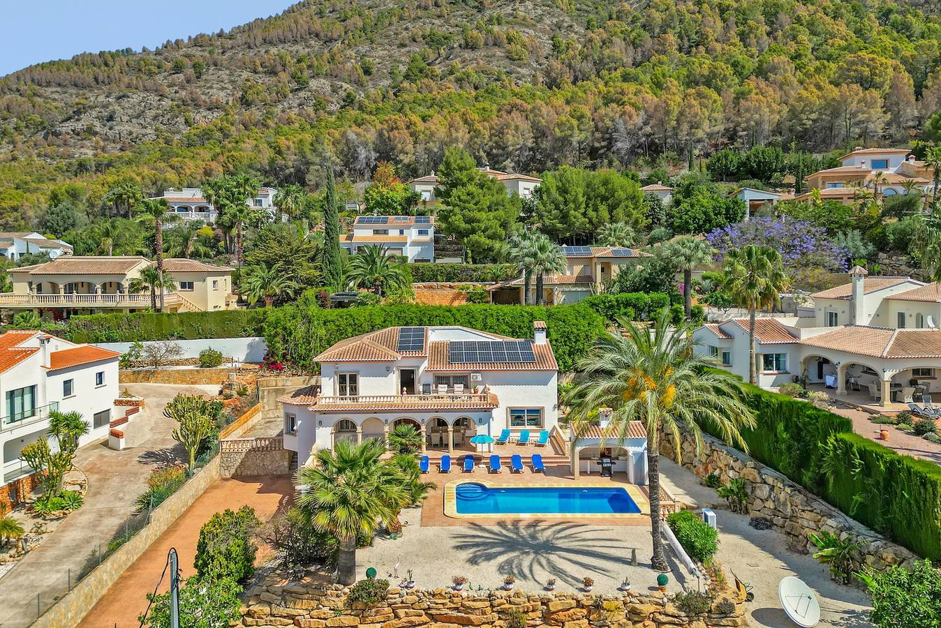 Villa 'Cristina' con vistas a la montaña, Wi-Fi y aire acondicionado in Jávea, Costa Blanca