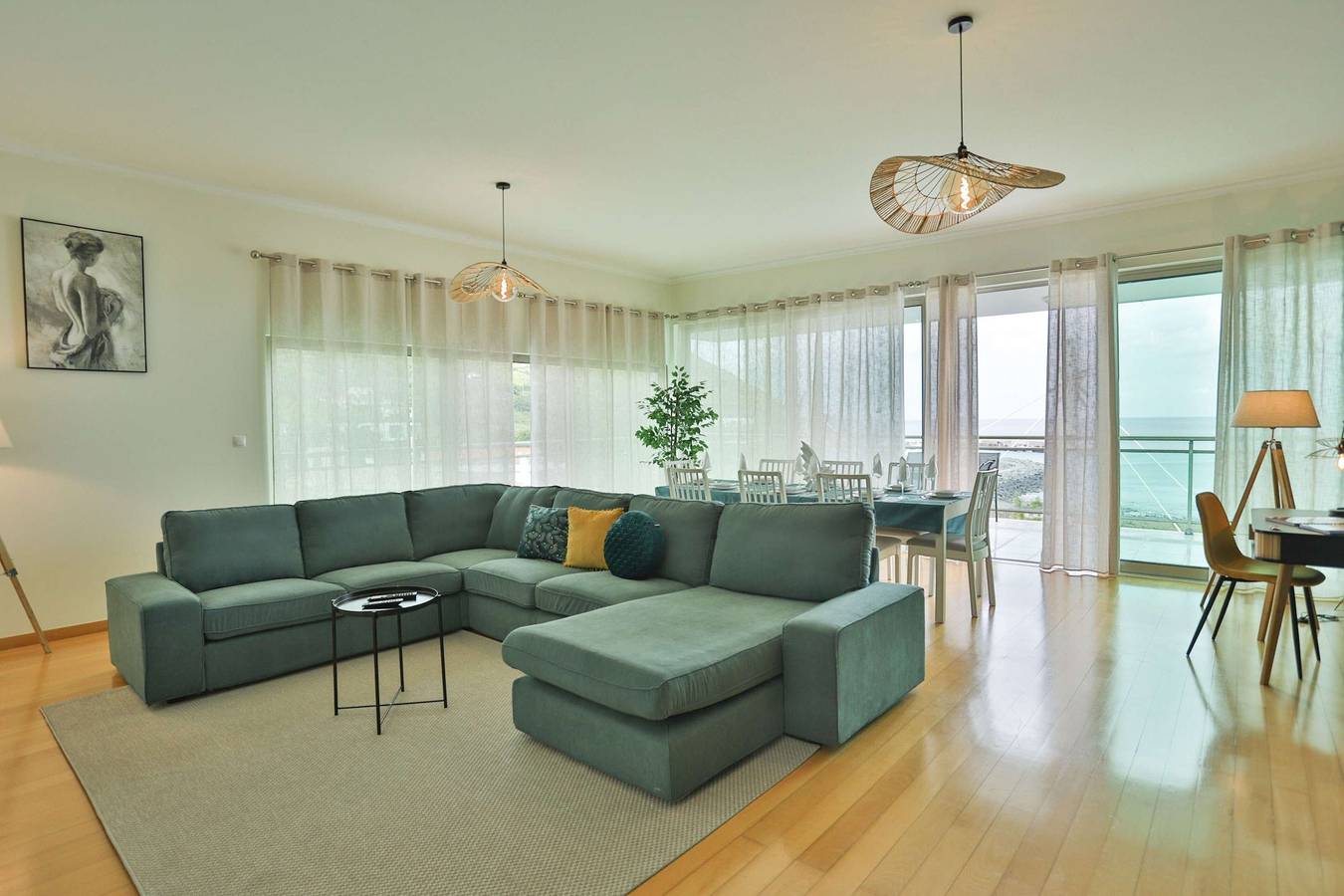 Ganze Wohnung, Ferienwohnung für 8 Personen mit Balkon/Terrasse in Machico, Madeira