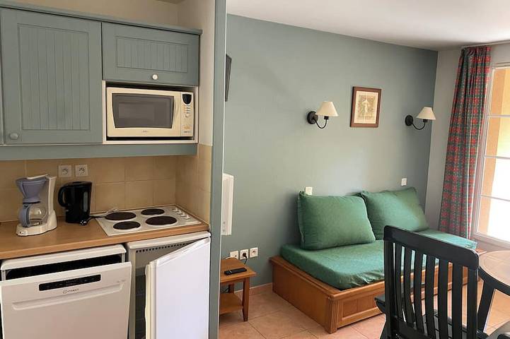 Apartamento entero, Studette 5 people in Monflanquin - Heated swimming pool, parking & free wifi in Monflanquin, Región de Villeneuve-sur-Lot