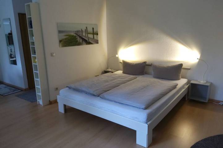 Ganze Wohnung, Helles gemütliches Studio Innenstadt (Homeoffice) in Brandenburg an der Havel