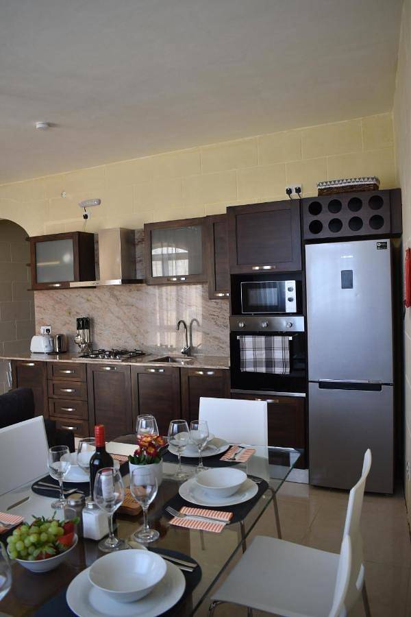 Three-Bedroom House in Ghasri, Gozo