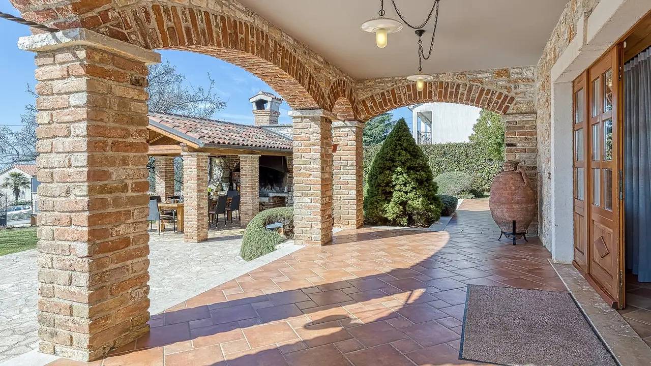 Villa für 10 Personen (200 m²) in Baderna in Baderna, Zentralistrien