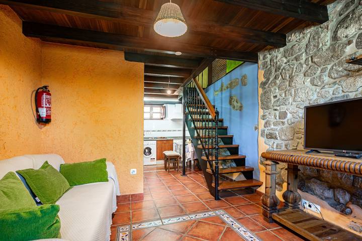 Casa rural para 5 personas, con Balcón en Comarca de Oriente - 4