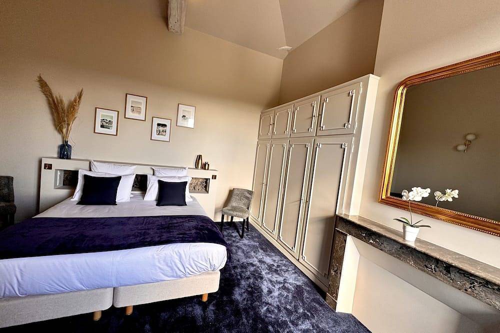 Suite 2 bedrooms King size beds 180x200 in Saint-Sulpice-de-Faleyrens, Libourne region