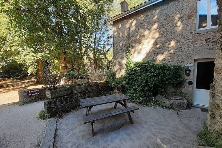Casa rural para 10 personas, con terraza y jardín - 1