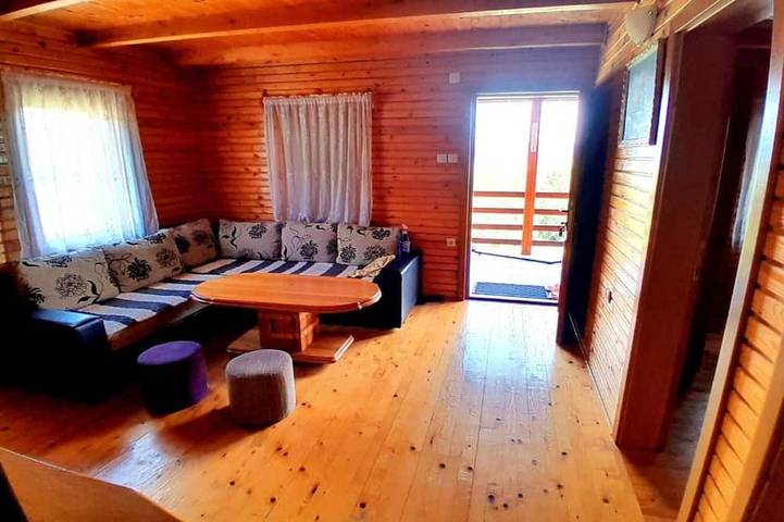 Bungalow für 6 Personen, mit Terrasse, mit Haustier in Montenegro