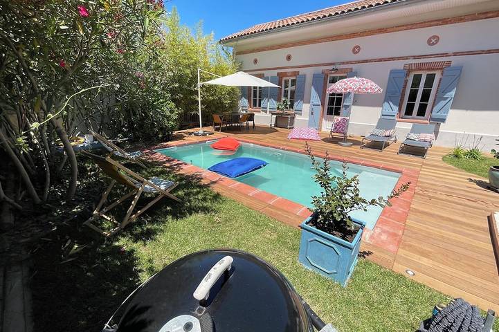 Maison de vacances pour 9 personnes, avec piscine à Launaguet