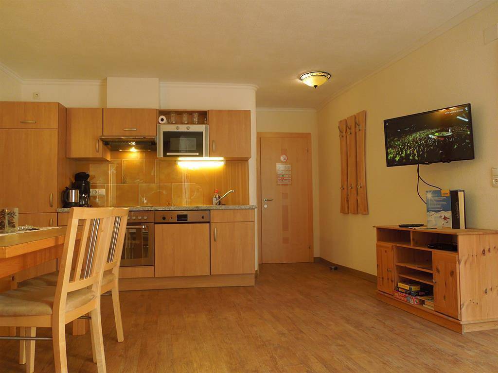 Ganze Ferienwohnung, Top 2 Tosca/1 Schlafraum/Dusche, Wc in Kappl, Verwall