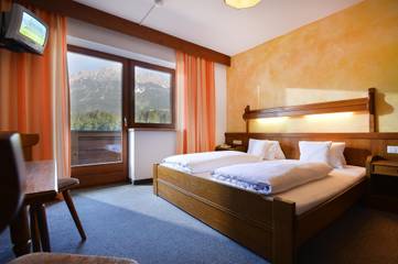 Hôtel pour 3 personnes, avec terrasse et jardin, animaux acceptés à Scheffau am Wilden Kaiser