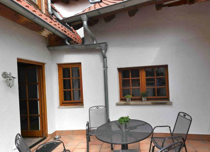 Ferienwohnung für 5 Personen, mit Ausblick und Terrasse in Hambach (Neustadt) - 2