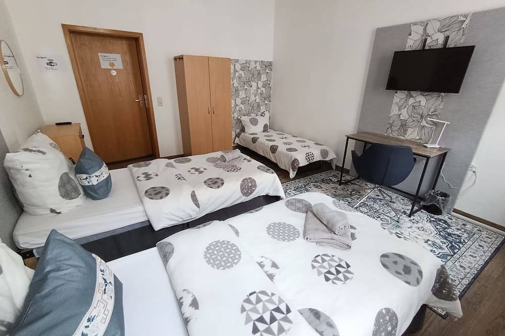 Ganze Wohnung, **Monappart ** in Gera, Ostthüringen