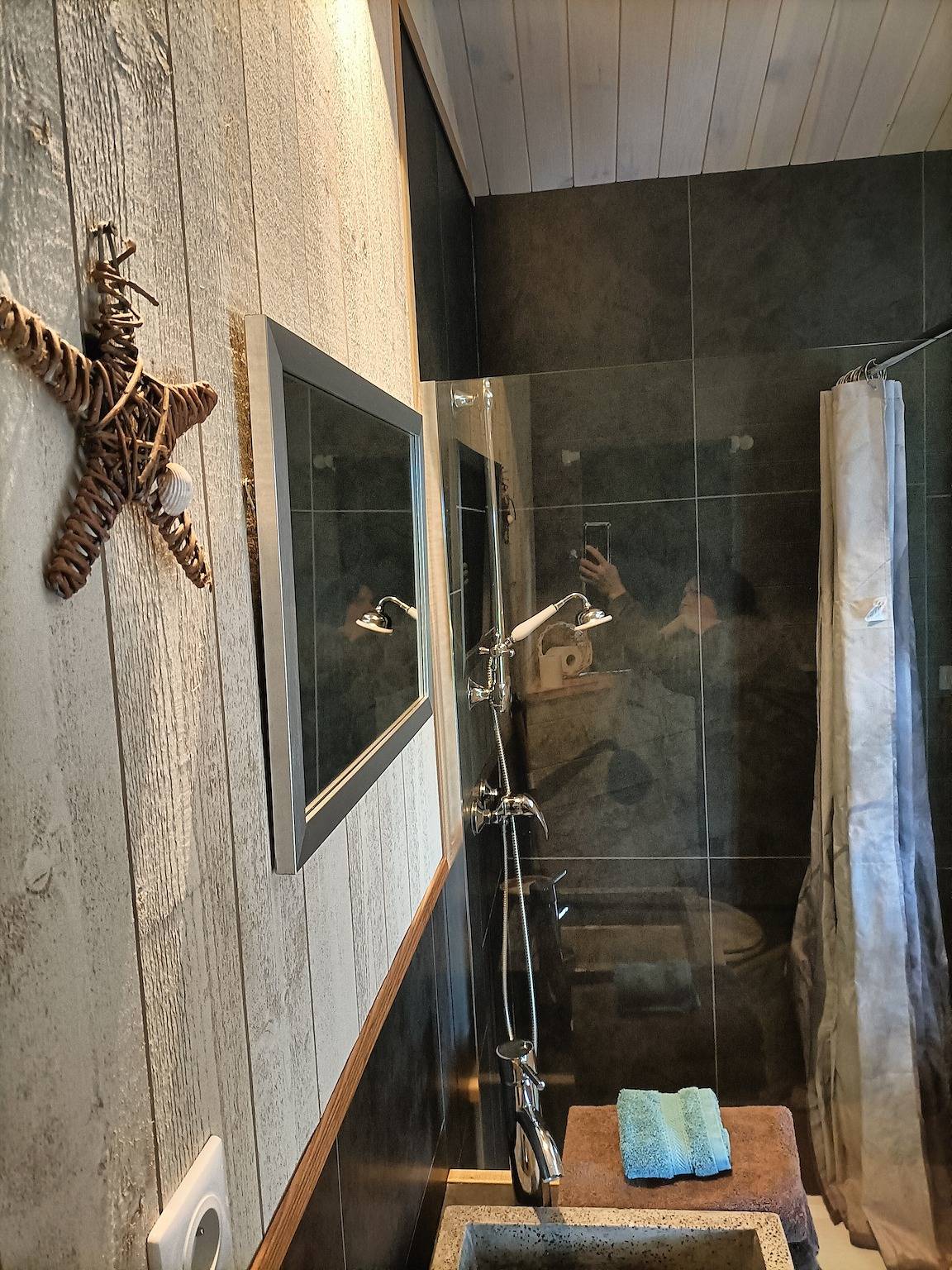 Cabane 'Robin Hood' met privéterras en Scandinavisch bad, foto 14