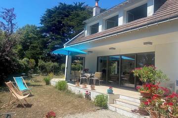 Location de vacances pour 8 personnes, avec jardin et terrasse dans Alliance (Pornic)