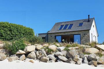 Location de vacances pour 4 personnes, avec jardin à Kerlouan