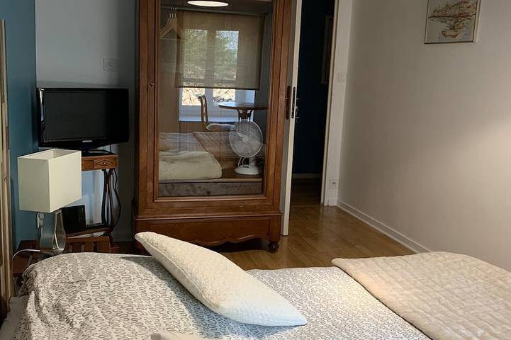 Location de vacances pour 2 personnes, avec jardin dans Senozan - 4