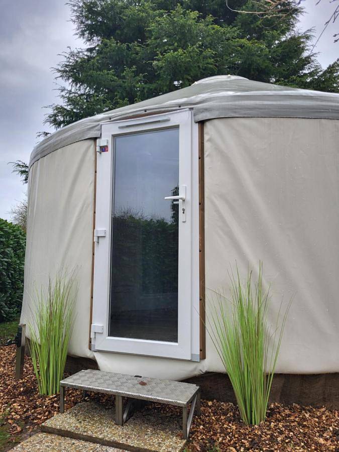 Yourte de déconnexion chauffage climatisation in Briollay, Région d'Angers