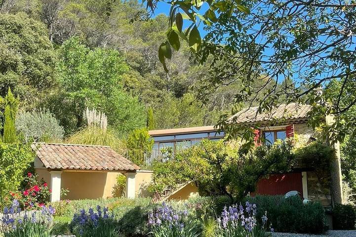 Location de vacances pour 6 personnes, avec terrasse à Lafare